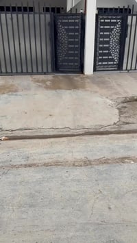 بيت للبيع • حي بدر • ١٠٠م