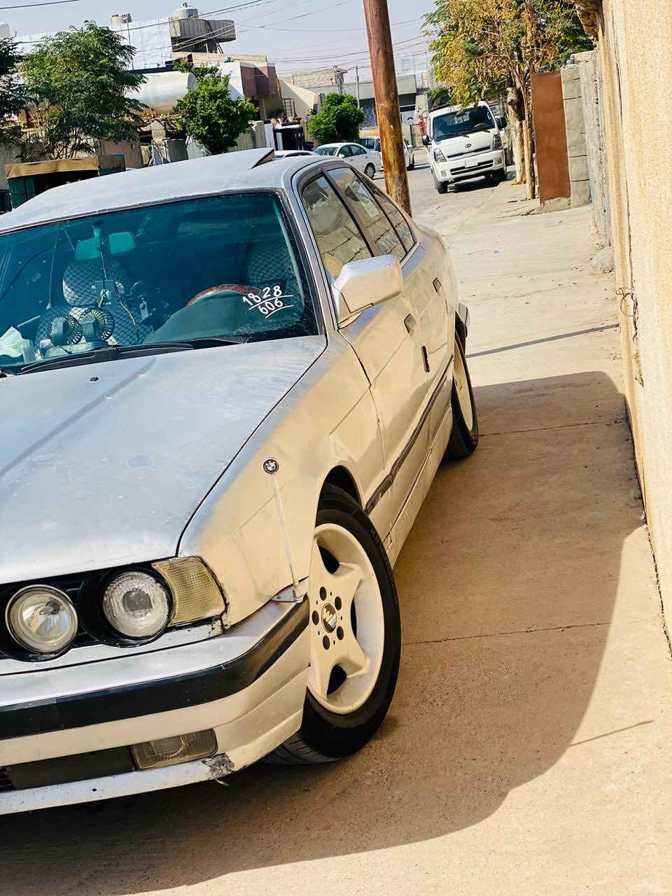 سه ره تا به ناوی خوا ❤️
Bmw
525i
مودیل 1992
سه یاره که زور پاکو پوخته
بی دوکه ل بی بو خار 
زور زور به قوته 
دو جام کاره با
سلایت مه زبوت
لایتو هه مو گیانی یش ئه کات
قوفل مه رکه زی 
چوار تایه ویلی لوکی سه ر خراوه 
رونی تازه گوراوه 
ته برید به شه رت ساردو گه رم به س قایشی نو قسانه به شه رت 
سه یاره که یک توز کال بو نه وه ی هه یه وته واو 
چرکه ی تیانیه عه یب
ئارمیکی له گه له پلاستیک به شه رتی نایه م به شه ر تی مالی مه ده نی دزیاری پاره ی که سی تیانه بی


**إذا كنت صاحب هذا الإعلان وتريد حذفه لأي سبب، رجاءا أرسل رسالة إلى الدعم الفني**