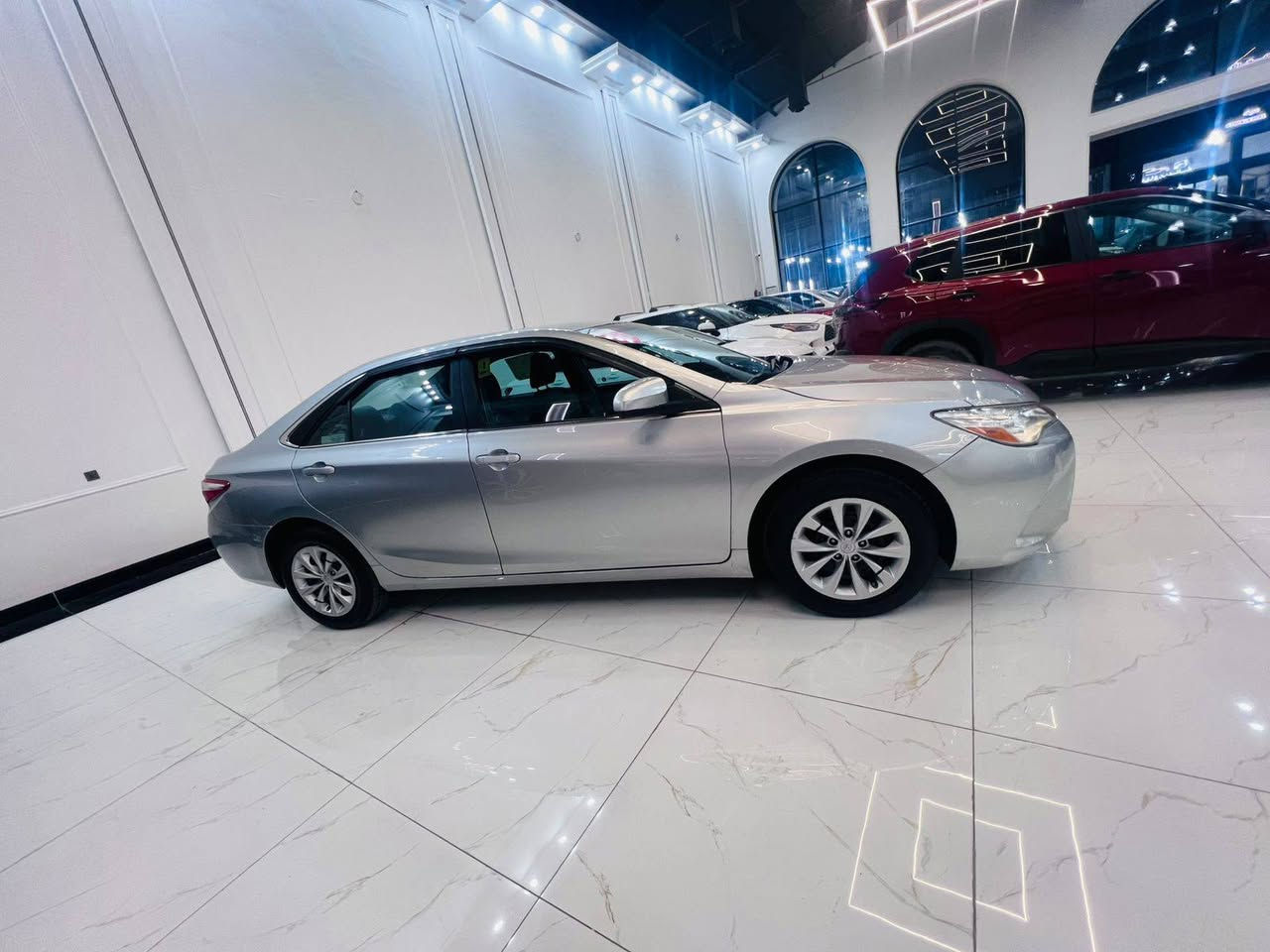 السلام عليكم للبيع كامري موديل 2016 كلين سياره ماشاءالله تبارك الرحمن جديده لوك سونارها ناشره ماشي 100كير محرك بشرط تحويل ثاني يوم سعر 160 بيه مجال 
***********
