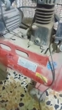 للبيع كمبريسر 50لتر شغال بي نواقص بصيطة ما عندي توصيل بغداد مدينة الصد...