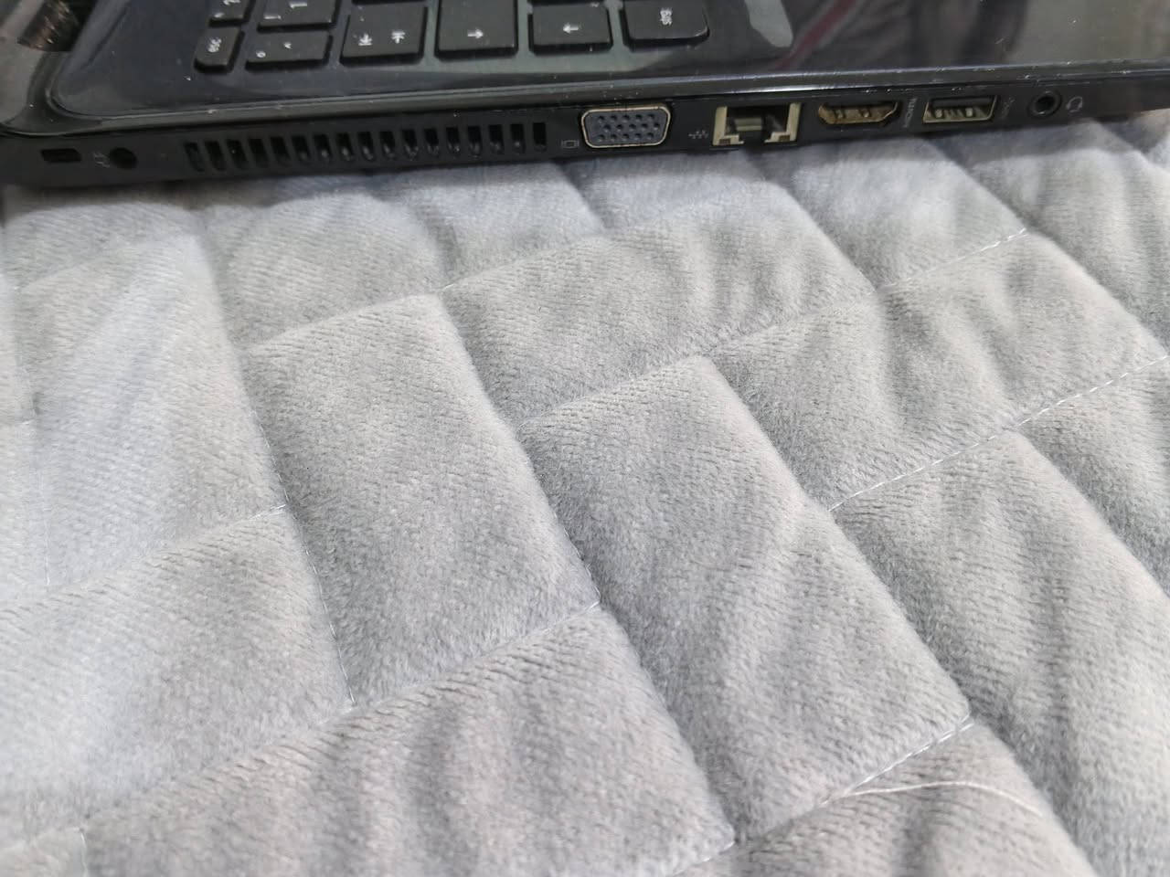 لابتوب للبيع مع الشاحنه مابي عيب السعر 75الف بي مجال


**إذا كنت صاحب هذا الإعلان وتريد حذفه لأي سبب، رجاءا أرسل رسالة إلى الدعم الفني**