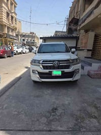 لاندكروز 2021 شركه ساز باب اول مكينه 6 سلندر مغلفه بلكامل تخم تاير جدي...