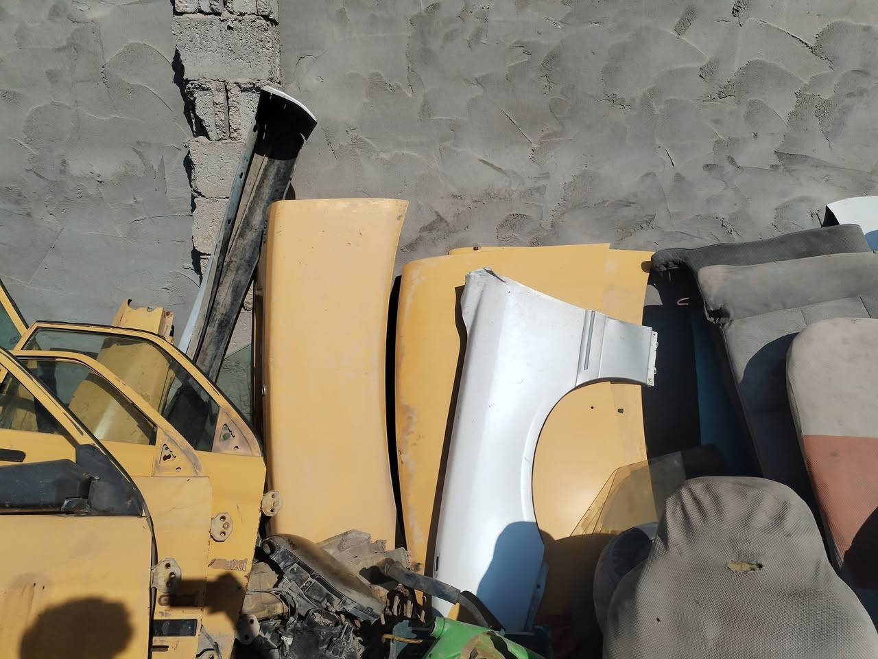 تفصيخ سايبه مكينه كير مكفولات
دبلات سايبه دشبول مشط ستيرن 
كير سمند مكفول
سطابات مارك عضم دبلات خلفيه مارك عضم 
بيبان سايبه جاملغات شتحتاج موجود وبيك خير وتدلل
***********
***********
