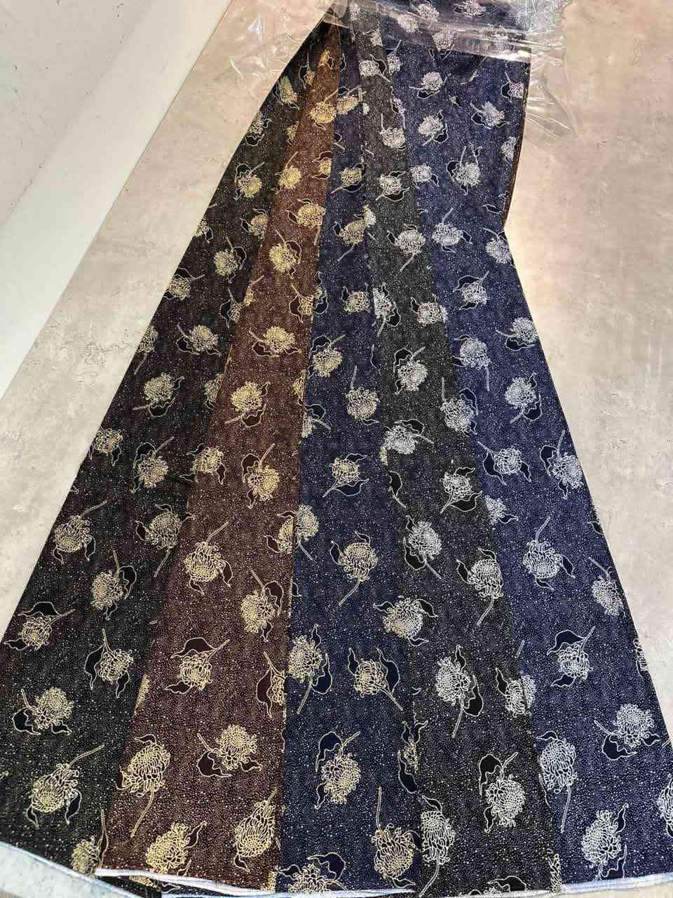 جديد جديد 🌹🌹
#كشمير دزاين تركي 
من ارقى النقشات والدزينات 💯💯
~~~~~~~~~~~~
فقط عليك الاختيار 
محلات #مصطفى #الجيزاني 
بغداد الشورجة شارع الرشيد 
(خان كتان)( وسوق العاني)
للتواصل #واتساب ***********
