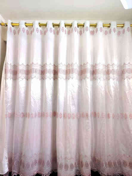 بردات اخت الجديده نظيفه كلش
 للبيع نوعيه الخامه ممتازه
السعر علخاص
العنوان بغداد ساحة الاندلس شارع النظال
*********** واتس
