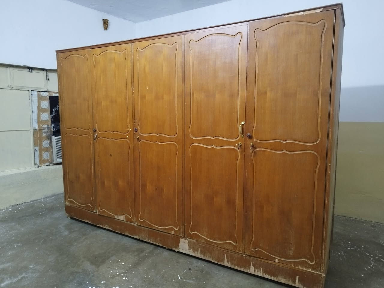 السلام عليكم غرفه نوم سعر 150بيه مجال مكان كركوك واحد حزيران ‏
‏‪***********‬‏
ممتواجد على فيس اتصل على الرقم
