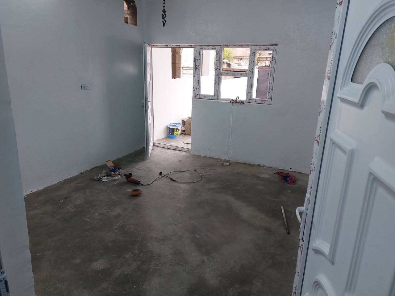 يعلن مكتب ابو يحيى لتجارة العقارات في محافظه كركوك قضاء الدبس  عن بيع  بيت  سكني  في حي الشهداء الجديدة بالقرب من مركز شباب الدبس مجاور بيت ابو يحيى وقيس وشهاب وسامان ستار  مساحته ٢٠٠  متر يتكون من ٢ غرفة نوم مع هول مع استقبال مع صحيات مع مطبخ البيت مرتب فول خدمات تبليط   ماء وكهرباء  السعر على الخاص  والسعر مناسب  ورخيص جدا  وبي مجال  كما موضح بالصور أدناه 👇👇👇👇👇 للتواصل عبر الأرقام التاليه

*********** يحيى الحمداني ابو عبدالله

*********** ابو يحيى

*********** يحيى الحمداني ابو عبدالله
   ( التوفيق من الله و للجميع) جميع الأرقام  واتس اب

ملاحظه
دوام المكتب من الساعة التاسعة صباحا لغاية الواحدة ليلا للتواصل على الأرقام المذكوره اعلاه ☝️☝️☝️☝️☝️☝️
