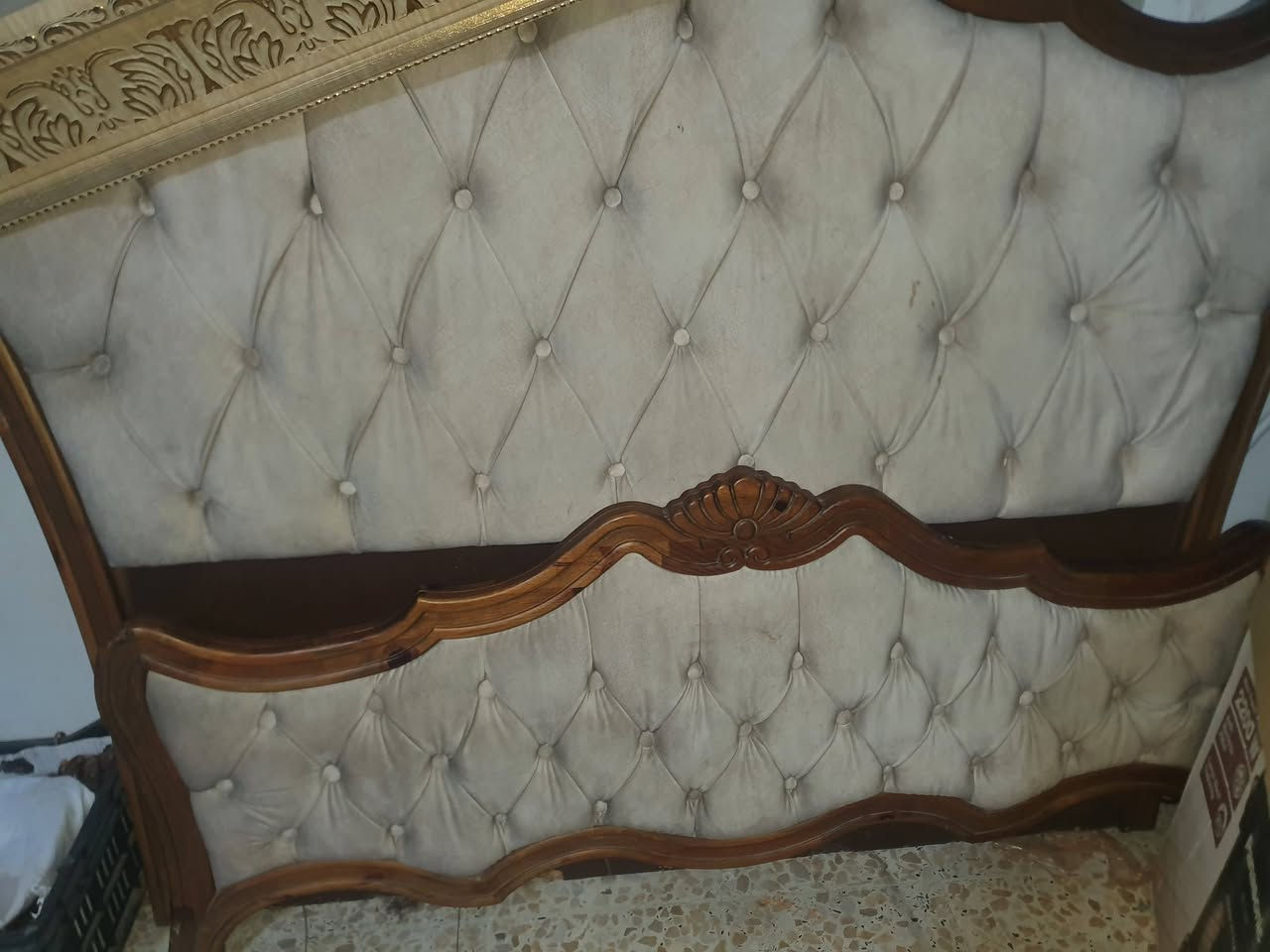 ميز طعام مرمر ويا ٦ كراسي ١٥٠ جربايه نفر ١٠٠ إطار سجه ٨ أمتار ٥٠ بغداد


**إذا كنت صاحب هذا الإعلان وتريد حذفه لأي سبب، رجاءا أرسل رسالة إلى الدعم الفني**