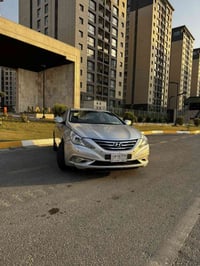 هونداي سوناتا موديل 2014 خليجي محرك  2000 دوش   ماشيه 158 الف كير محرك...