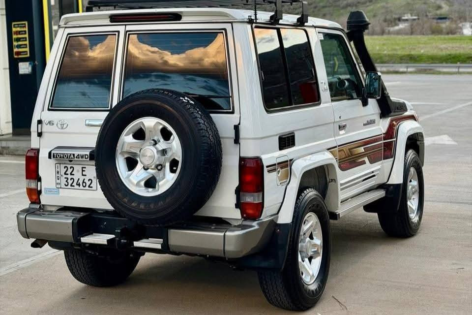 تۆیۆتا لاندکڕۆز j70 مۆدیل 2013 بیلاد پۆستاڵ 
165 هەزار کیلۆمەتر ڕۆیشتووە 
ناوزەرد
وینج
شوتە 
فۆڕمیکا 
لەسەر دەقی شەریکە ماوەتەوە 
١پەڵە بۆیاخ و دوو بست سارد 
ئەکسل و دەبڵ گێڕ بەشەرت 
سەنەوی تا ٢٠٣٠ تازەیە 
٤ تایە و ویلی لۆکی لە ژێرە

سـعـر : لە کۆمێنت داوابکە ڕاستەوخۆ بۆت دێت 📥 

گێڕ و مەکینە بەشەرت نەکراوەتەوە
هیچ کێشەیەکی تێدا نییە 

ژمارەی خاوەنەکەی 
***********
***********
