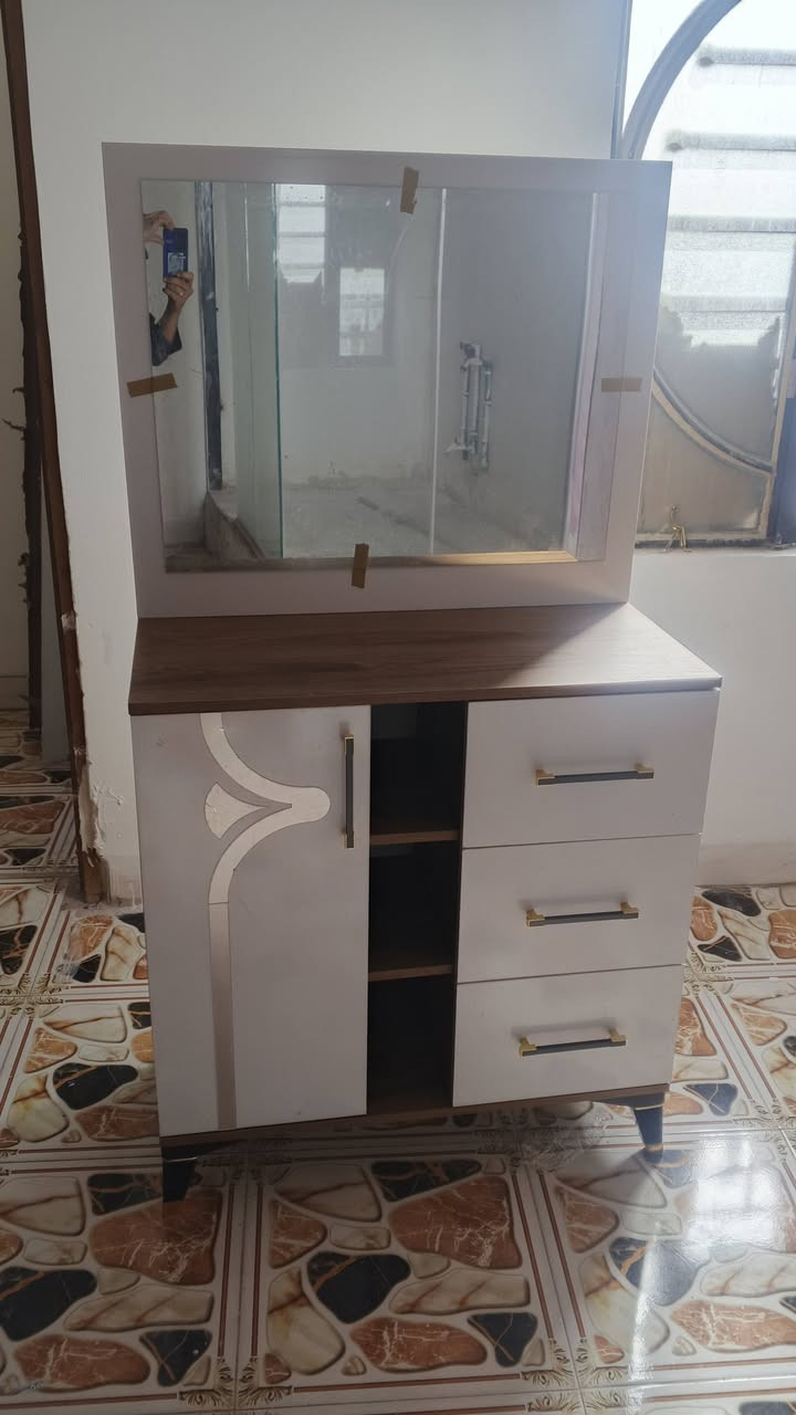 سلام عليكم غرفه تركيه دراجه اول ما مستعمله ابد مكان نجف سعر 3750وبيه مجال ***********
