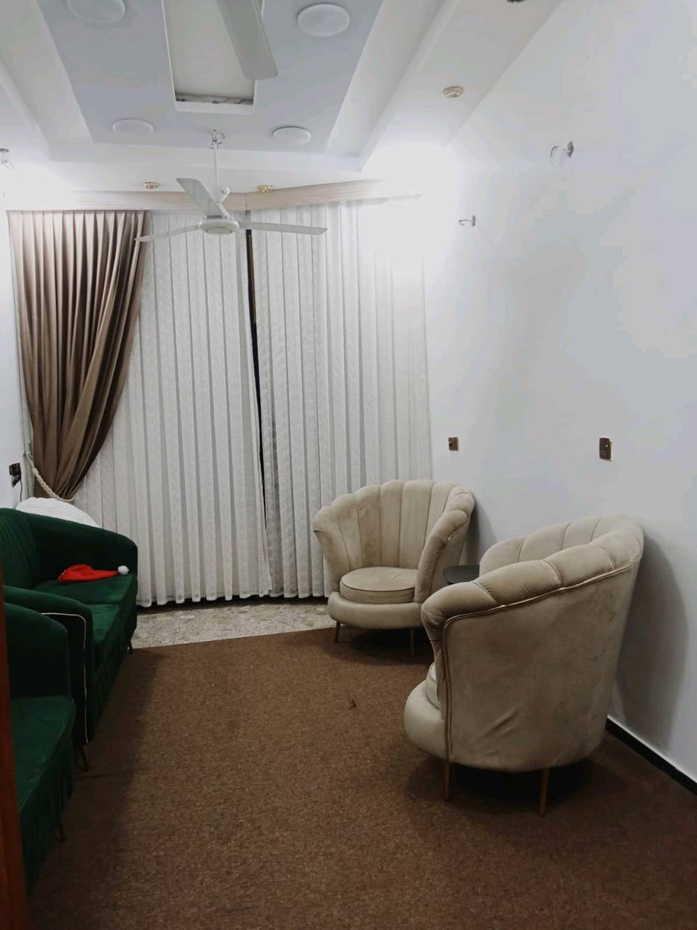 بيت للبيع ١٠٠ م طابو زراعي سند 25 بغداد الكماليه كاع ابو رشاد طابق الأول مفتاح طابق الثاني باقي بس ابياض وارضيه شبابيك ماء كهرباء اشتايكر بيتونه كامل