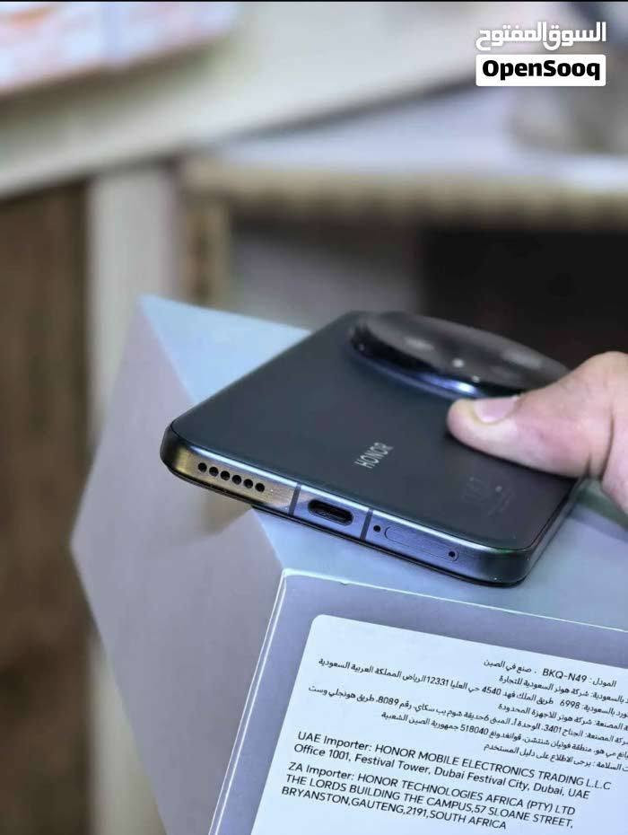 هونر ماجك 8برو. النسخة العالمية
كامل الملحقات
الذاكرة 512
الرام 12
الشاشة أولد
يدعم الشحن السريع بقوة 100 واط
للبيع بـ مليون و 150
أو للمراوس
مكاني كربلاء مركز المدينة 
رقم الهاتف
***********
