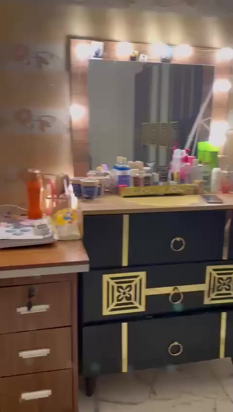 سلام عليكم هاي اغراض للبيع  مكانه حي اور يم جامع الفردوس


**إذا كنت صاحب هذا الإعلان وتريد حذفه لأي سبب، رجاءا أرسل رسالة إلى الدعم الفني**