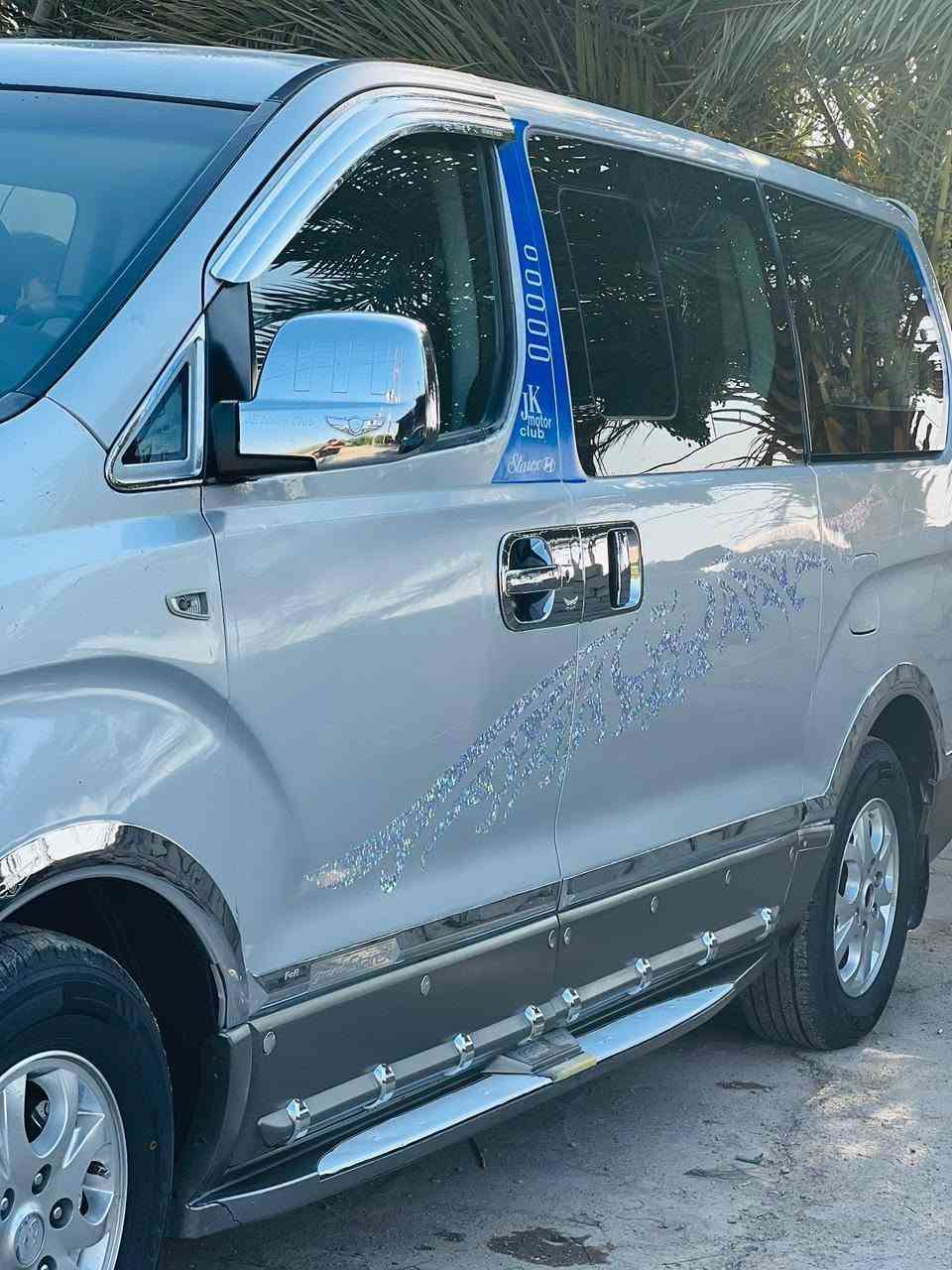 ٨ مسكر أصل بيها جاملغ أمامي صبغ وقبق جنطه مبدل 
سياره جاهزه تبريد حداديه تخم تاير شواصي قواعد دبل مناقصها شي سعر ١٣٠ مداور ثاني يوم 
مكان سوق الشيوخ
***********

