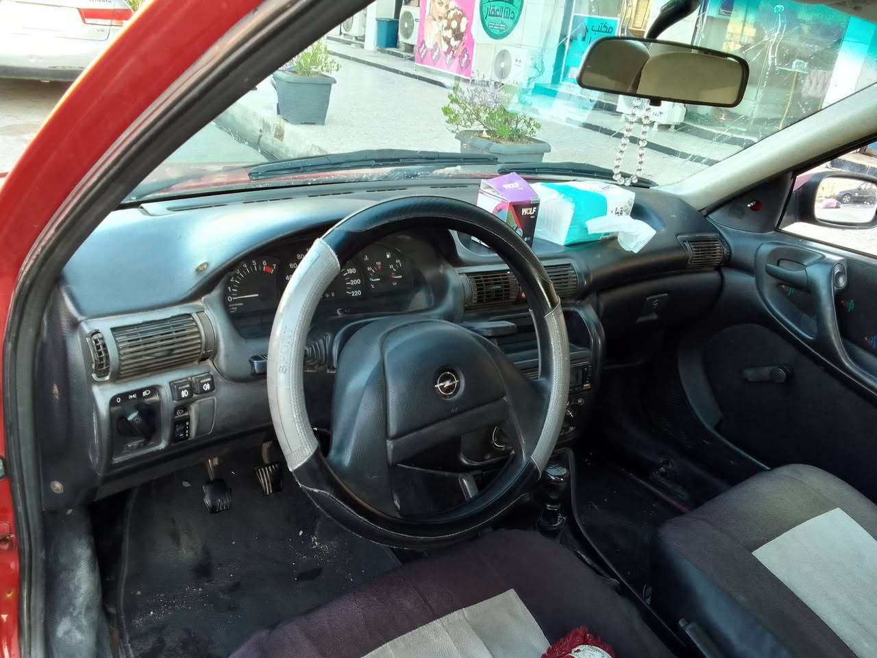 استره موديل 92
باتري جديد 
طخم امامي خلفي جديد
طخم تاير جديد 
مشط ستيرن جديد
كير جديد 
مكينه اثر صرف أثر
سنويه كوبون إلكتروني
سنويه 28
تحويل سياره بسمي 
خيسان مابيها ضرر مابيها
فقط سياره مسستما بواب وقبغ صندوك ومطوز
جماليه
السعر 47 بيها مجال ***********
*********** 
موصل حي صديق
