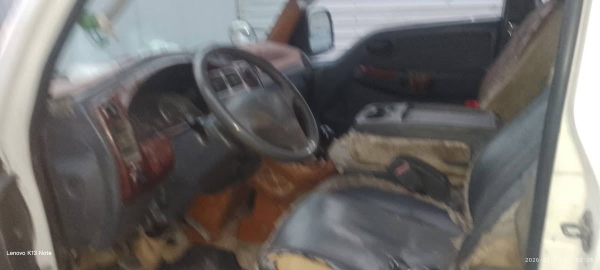 السلام عليكم سيارة كية للبيع 2007 مسكر محورة بم ونوزل رقم ديالئ  تخم وتاير ومحرك جديد صارلي شهر من شديتة الرقم والاستفسار :***********سعر78ورقة
