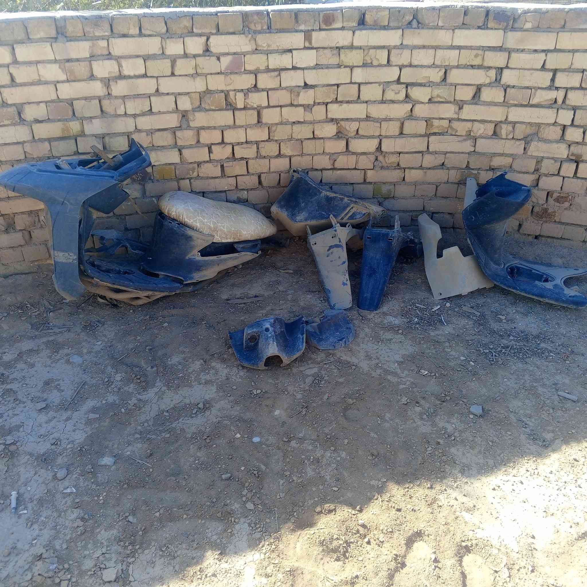 السلام عليكم اغراض سازوكي تفصيخ للبيع عقل بلادي/ جوزة بلادية/ويل امامي/دبة دهن كاملة مع قبق/قمجي بانزين كامل/تانكي بانزين /كشن كامل/ شاصي اوراق مع سواداتت
اليريدهن يراسلني أو يتصل ***********
