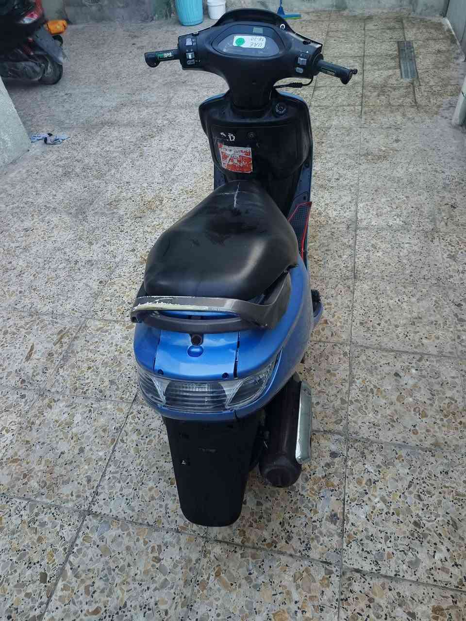 سلام عليكم لبيع فراشه حاويه شرط مامفتوحه تجي وتفحص فحل اصل مقدم دسك مكاني نجف سعر550رقمي ***********
