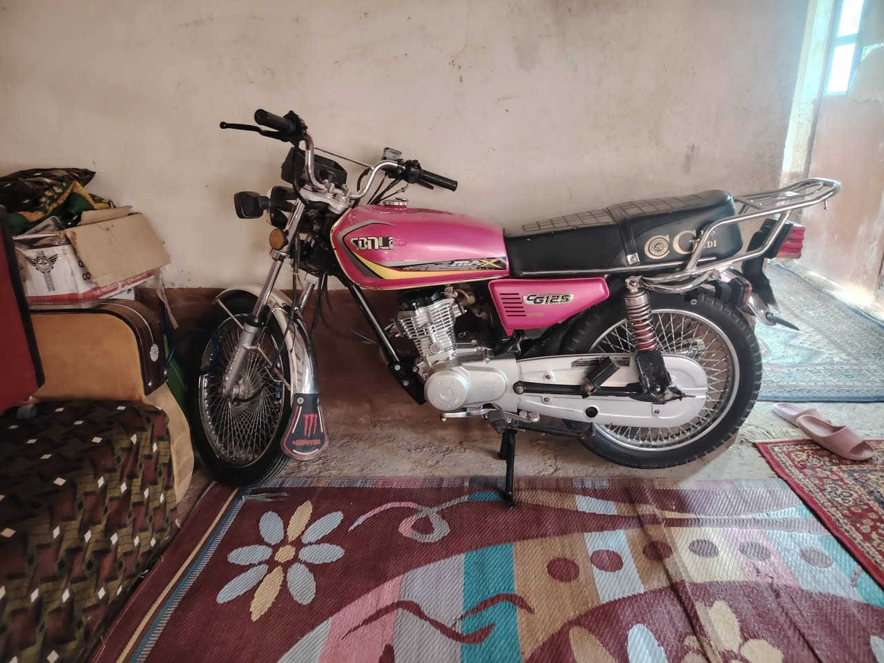 للبيع
دراجه 22 نضيفه حيل جانت مضمومه اوراق كامله ما نقصه لو برغي مكاني واسط اشحيميه سعره 550 وبيهه مجال بسيط ***********
