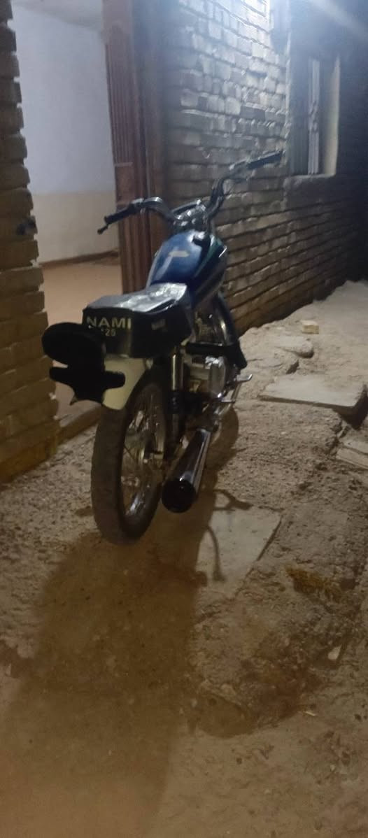 سلام عليكم دراجه نامه للبيع كلك
تعمير 24 والمحرك 20 مفتوح فقط ولفات وشرط الانتنس لاتبخير لاتنقيص مابيها اي شي كفاله اطيكياها فقط بيها صوت تفيلس يسونه ب3الف درجه جاهزه من كلشي الشراي يتفضل خاص     *********** بيه واتساب
