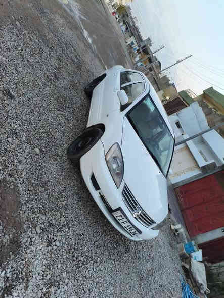 لانسەر2011مە کینە گەورە چوارپارچەونیوو بویاغە بی دواوەی کە میکی گرتووە مە کینە گە ورە سەنەوی نویە تانزیک  2029ماڵی دوستە هە موو شتی بە شەرت شوین ڕانیە حاجیاوا نرخی 84گە ڵا *********** رانية
