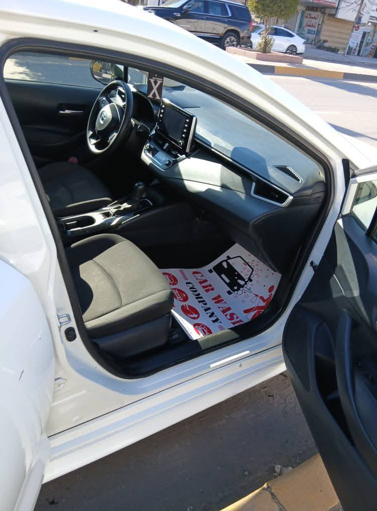 سلام عليكم كورلة هايبرد موديل 2020 وارد امريكي حادثه جاملغات خلفيه فقط بدون اي ايرباك كل لتفاصيل ولصور منزلهن بلمنشور بيع فقط  السيارة بئسمي تحويل مباشر السعر127ورقة وبيه مجال بسيط لعنوان بغدادعلي لصالح قرب مجمع رويال ستي رقمي***********
