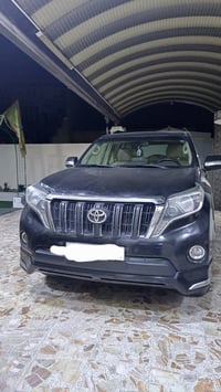 برادو للبيع 2013محرك ٦ فتحة لايت زنون تخم تاير جديد سياره مكفولة كفاله...