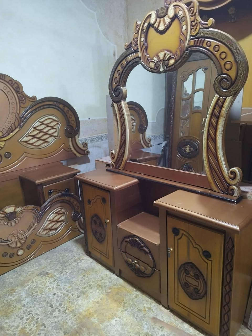 غرف نوم البيع كلمن وسعر مكان ناصريه اسحب صوره وتفضل خاص


**إذا كنت صاحب هذا الإعلان وتريد حذفه لأي سبب، رجاءا أرسل رسالة إلى الدعم الفني**