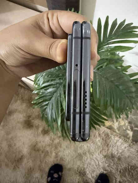 كوكل بكسل فولد ذاكره 512 

شرق اوسط 

حالة الجهاز جيدة 

نظيف جداً فقط شخط خفيف ب الشاشة الامامية 

السعر 580 

للاستفسار واتس اب 

 ***********
