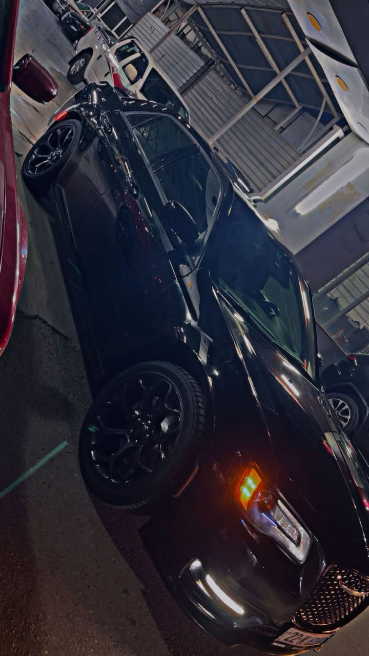 السلام عليكم   شايب 2019 كلين RTفقط دعاميه اماميه   صبغ  موصفات   بلاتين يوم  ً -ماشيه   112 كيلو متر   سياره   جديده معنه كلمه مكينه مكفوله   كير مكفول    
سياره عليه   داون بايب وتفريغ وبرمجه كاملة يم بطل ايكل 
وسطيات واكتف اكزوز  ريمونت HT POWER
ا
الموصفات  🗣️   
بناراما 
كشنات جلد +تدفئه + تبريد + قصة بقلاوه 👁️
تشغيل عن بعد 
لايت منضومت زنون 👀
كلاص حار + بارد 
استيران تدفئه 
شفتات استيران 
ويل 20 وتخم تاير جديد 
شاشه كبير 
كشنات خلفيه تدفئه 
صدر حداديه كل جديد   
رقم اربيل  تريل او وكاله   
مكاني سياره   بغداد
بياع  رقم هاتف *********** 
السعر   265 $ 
بيه مجال
