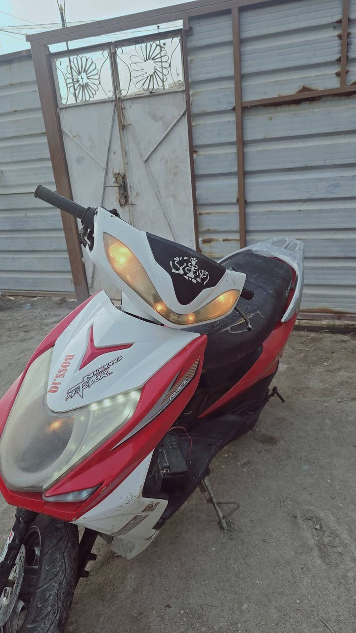 سلام عليكم  دراجتين  لبيع  سعر 250 بيه مجال ((1 ))دراجه سوده تشتغل بس تخربط((2 )) دراجه سكنز صني  دراجه تشتغل    يذا تريد دزلك فيديو  دراجتين  تشتغل   تفاصيل تفضل على خاص


**إذا كنت صاحب هذا الإعلان وتريد حذفه لأي سبب، رجاءا أرسل رسالة إلى الدعم الفني**