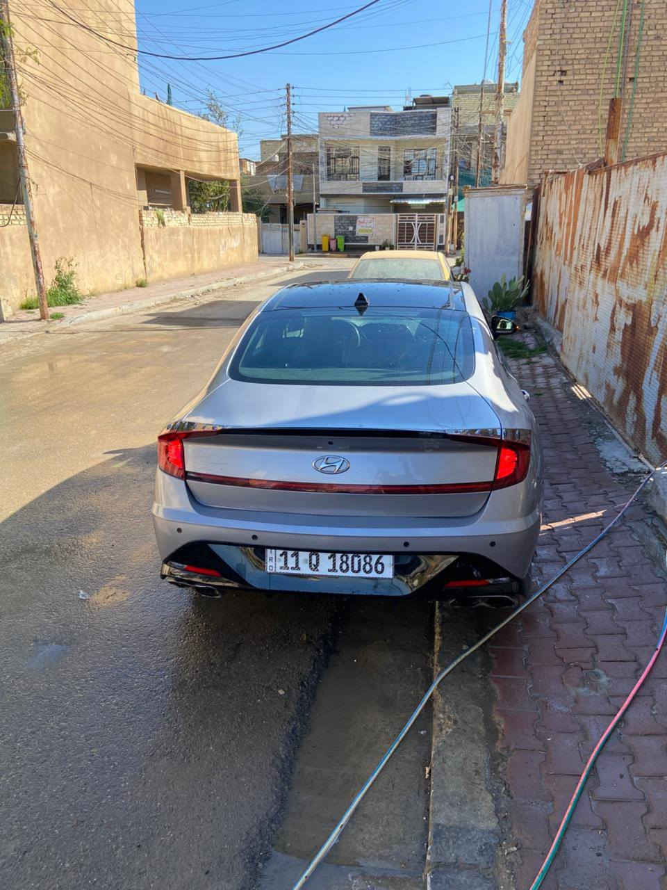 سلام عليكم
سوناتا 2023  وارد لون سلفر أنلاين أعلى فئة .. بأسمي .. محرك ٢٥٠٠ تيربو .. بدون صبغ فقط الدعامية وربع من الجاملغ الخلفي الايسر وصور الحادث موجودة مع الصور ..... آني مكلف بالنشر وماجاوب على التعليقات وموبايل رقم صاحب السيارة هو
***********
السعر  225 وبيها مجال
