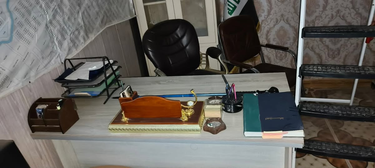اثاث مكتبي للبيع استعمال قليل
سبلت طنين + كراسي عدد 5 + لوكر + ميز مكتبي+دولاب 
مكانهم خاجية شارع اربعين


**إذا كنت صاحب هذا الإعلان وتريد حذفه لأي سبب، رجاءا أرسل رسالة إلى الدعم الفني**
