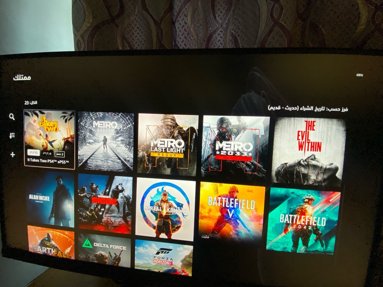 مرحبا اخوان عندي حساب للبيع المحتويات 

1- ريمبو 6 

2- بتل فيلد 1

3-بتلفيلد v برايم 

4- بتلفيلد 42 ايليت 

5-فورزا هورايزن 5 

6 - ذاويتشر 3 مع الاضافات 

7- لتل نايتيتل الجزء الاول والثاني 

8- ات تيكس تو 

9- موترو كومبات 1 

10- رزنت ايفل 2

11- رزنت ايفل 6 

12- رزنت ايفل 7 كولد ادشن 

13-Homefront®: The Revolution

14- BATMAN™: ARKHAM KNIGHT

15- Batman: Return to Arkham

16-MXGP - The Official Motocross Videogame

17- سلسلة ميترو 3 اجزاء اعلى اصدار والمحتوى الاضافي 

18- ذا ايفل وذن 

19- الين ويك 

20-Earthfall

الالعاب الشهرية الي تحتاج بلس 

1- كود مودرن 3 

2- فيفا 26 

3- lorbes of fallen 

4-WUCHANG

5-EA SPORTS™ WRC 

هاي العناوين القويه ب الشهريات الباقيات بسيطات يبلغ عددهن اكثر من 20 لعبه 

ريجن الحساب اماراتي العمر 20

+ بلس اساسي 1 شهر ينتهي يوم 2 بشهر ال8