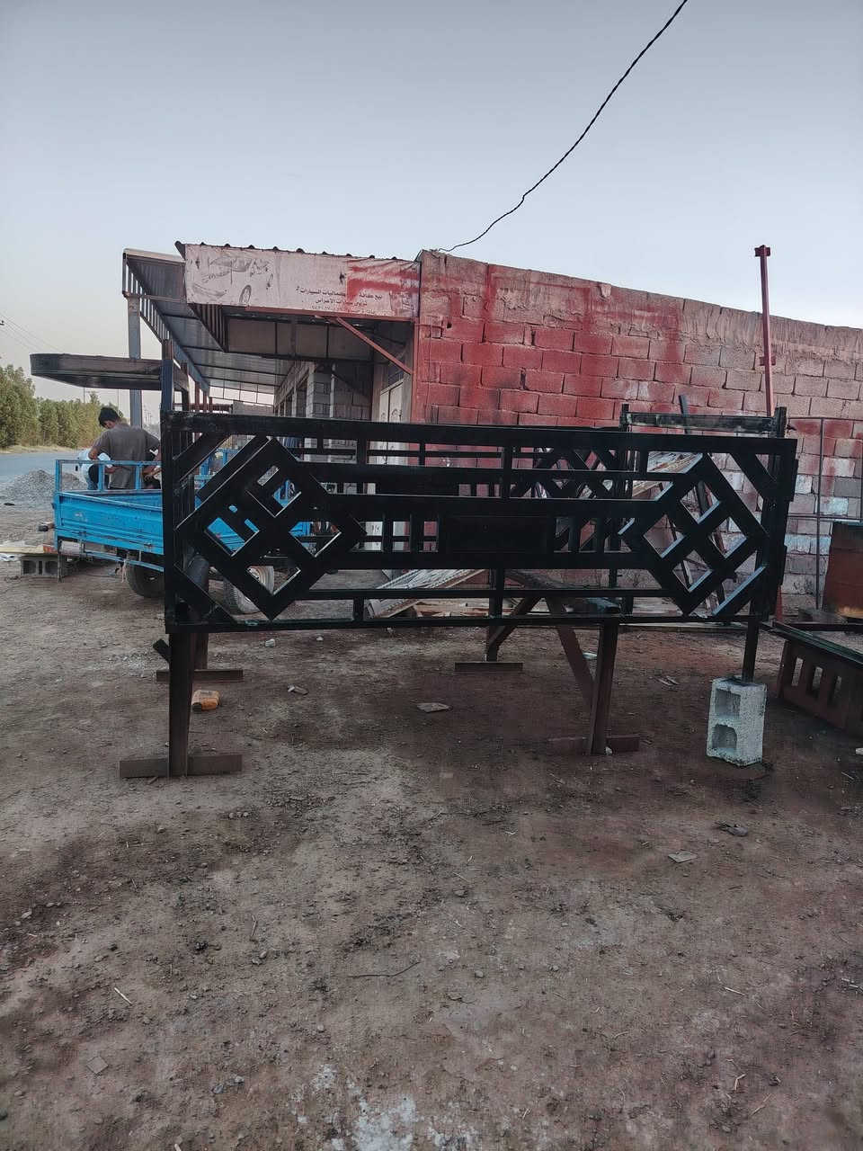 السلام عليكم
محجر كيا مستعمل للبيع
السعر250وبي مجال
للاستسفار ***********
