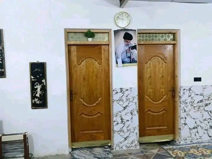 🏛️ ((مكتب الريان الاستثمار العقار)) 🏛️

🏠 بيت للبيع كوت حي الحكيم شارع بيت زرزور.

✨ مساحة::200 متر. ✨
✨ بناء::طابوك سكف سندويج. ✨
✨ مرقم من قبل بلدية حي الحكيم. ✨
✨ خدمات::ماء _كهرباء_مدارس. ✨

🏠 يتكون من غرفتين نوم _هول _مطبخ _استقبال _مجمع صحيات _كراج.

👈 للاستفسار اكثر.
🏛️ #مرجعة_مكتب_الريان_الاستثمار_العقار.
🗺️ عنوان مكتب كوت حي الحكيم شارع علاء غريب او قرب اسواق باب الحارة.
👈 بأدارة حسين ابو سند الركابي.
☎️ *********** ☎️
