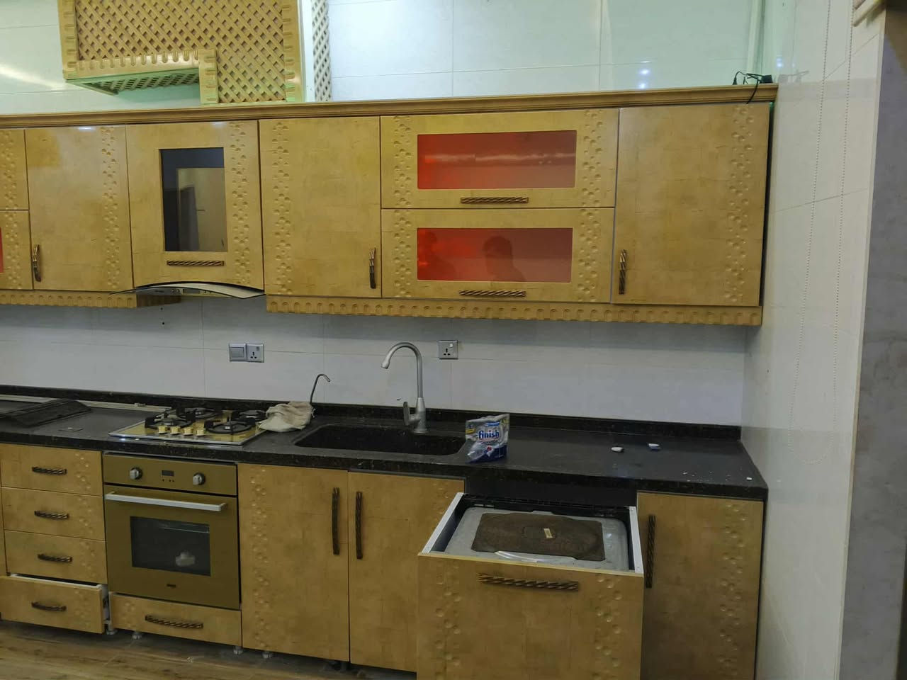 فرۆشتنی خێررراااااا  هەولێر فڕنو مایکرۆوو موڕەشەحو تەباخو غەسالەی قاپ شۆردنی لەگەڵە بەکار نەهاتون  ملوێنو دوسەت هەزارنرخی


**إذا كنت صاحب هذا الإعلان وتريد حذفه لأي سبب، رجاءا أرسل رسالة إلى الدعم الفني**