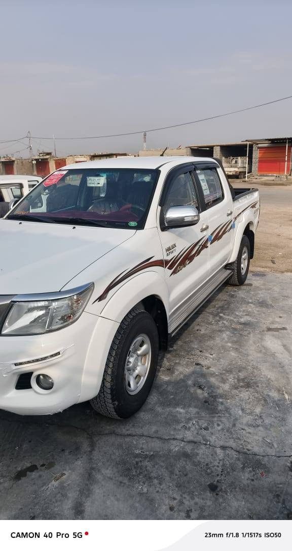 السلام عليكم
سياره بيكم تيوتا موديل ٢٠١٤ مكفوله كفاله عامه 
بأسمي تحويل ثاني يوم رقم بغداد للاستفسار الاتصال *********** بغداد التاجي الشيخ عامر
