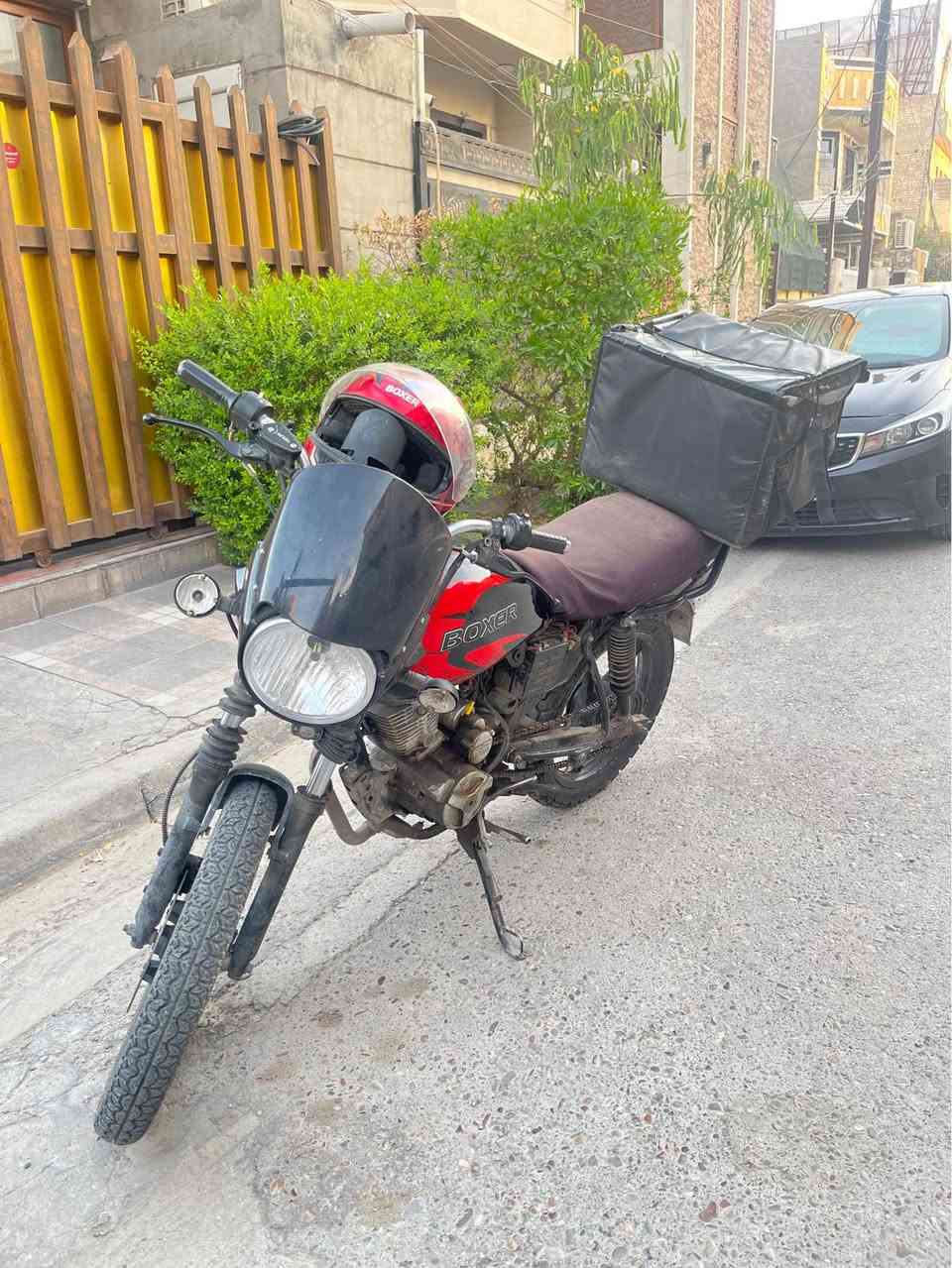 دراجه بوكسر نضيفه محور محرك ايراني دراجه مال شغل محركهة احسن من محرك البوكسر  بدون اوراق سعر550.
مكاني بغداد العامريه 

0787 499 1371‬ بغداد, العراق
