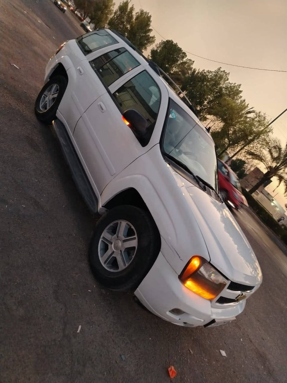 ياالله السلام عليكم
 بلايزر للبيع موديل ٢٠٠٧ LTZ رقم بغداد بأسمي تحويل ثاني يوم محرك ٨ سلندر ٥٣٠٠   السياره مال جناي. محرك كير مكفولات.  السعر 98  وبيهه مجال بسيط مكاني بغداد  الاتصال ع الرقم )(***********) بي واتساب اتصل وتدلل
