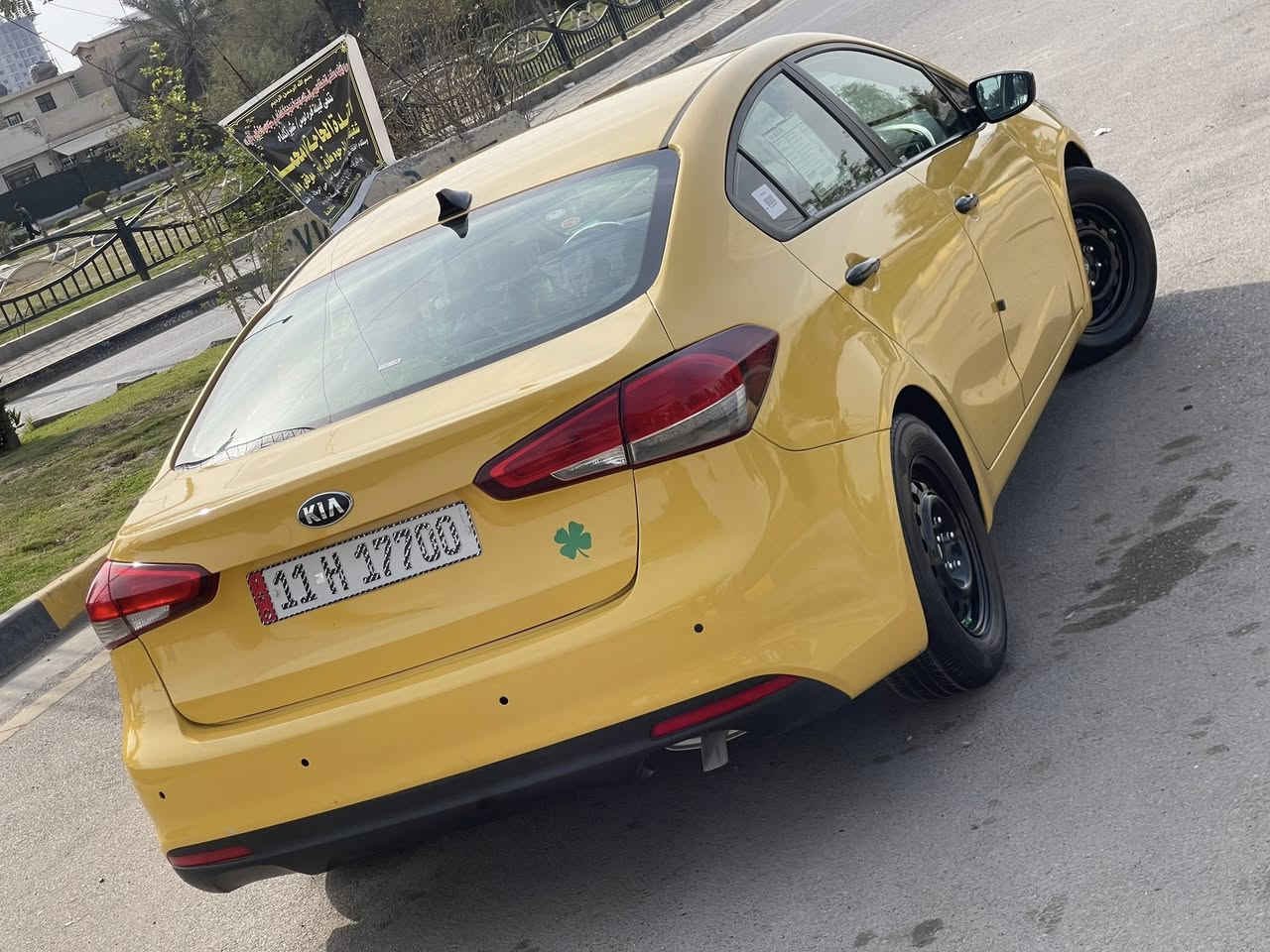 السلام عليكم للبيع فورتي 2018 حادث مثل مموضح بصور بلعراق بيه جاملغ خلفي سياره جديده بمعنه الكلمه اي نقص مابيه جاهزه مجهزه مكينه 2000 دوش منضومه غاز بيهه السعر 113 ورقه وبيه مجال شي بسيط مصفره من كلشي للستفسار 
***********  مكاني السيديه
