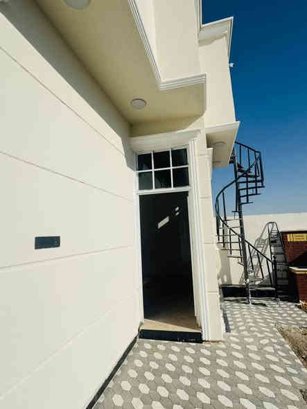 ‎#على_بركة_الله
🔥عروض اليوم🔥
دار_تصميم فله✅
 مساحه مميزه جدا 
❗️900متر❗️ 
🌀جنس العقار _طابو صرف زراعي 
تحويل مباشر باسم المشتري ❗️
                 🔹 تفاصيل 🔹 
🔹 حديقه خارجيه
🔹كراج سعه 3  سيارات 
🔹شويات -+جلسه خارجيه+شلال 
🔹محميه صغيره 
              🔻 البناء🔻
🔻 غرف نوم عدد 2
🔻مطبخ 
🔻كلدور-
🔻 مضيف خارجي .+صحيات خارجيه 
🔻منور عدد1 
🔻مجمع صحيات داخلي 
❗️الفله مجهزه❗️
ديكورات -منضومه كامرات-
سخان ماء-خزان ماء-ماطور ماء
العنوان حله شارع الرابط بين بزل حجي علي وشارع 100
 ♻️♻️♻️لمعرفه السعر ♻️♻️♻️ 
اترك تعليق ويتم الرد خاص✅ 
         〽️عقارات سلام للعقار 〽️ 
حله شارع 100 قرب جسر المشاة
          ***********📞
          ***********📞
