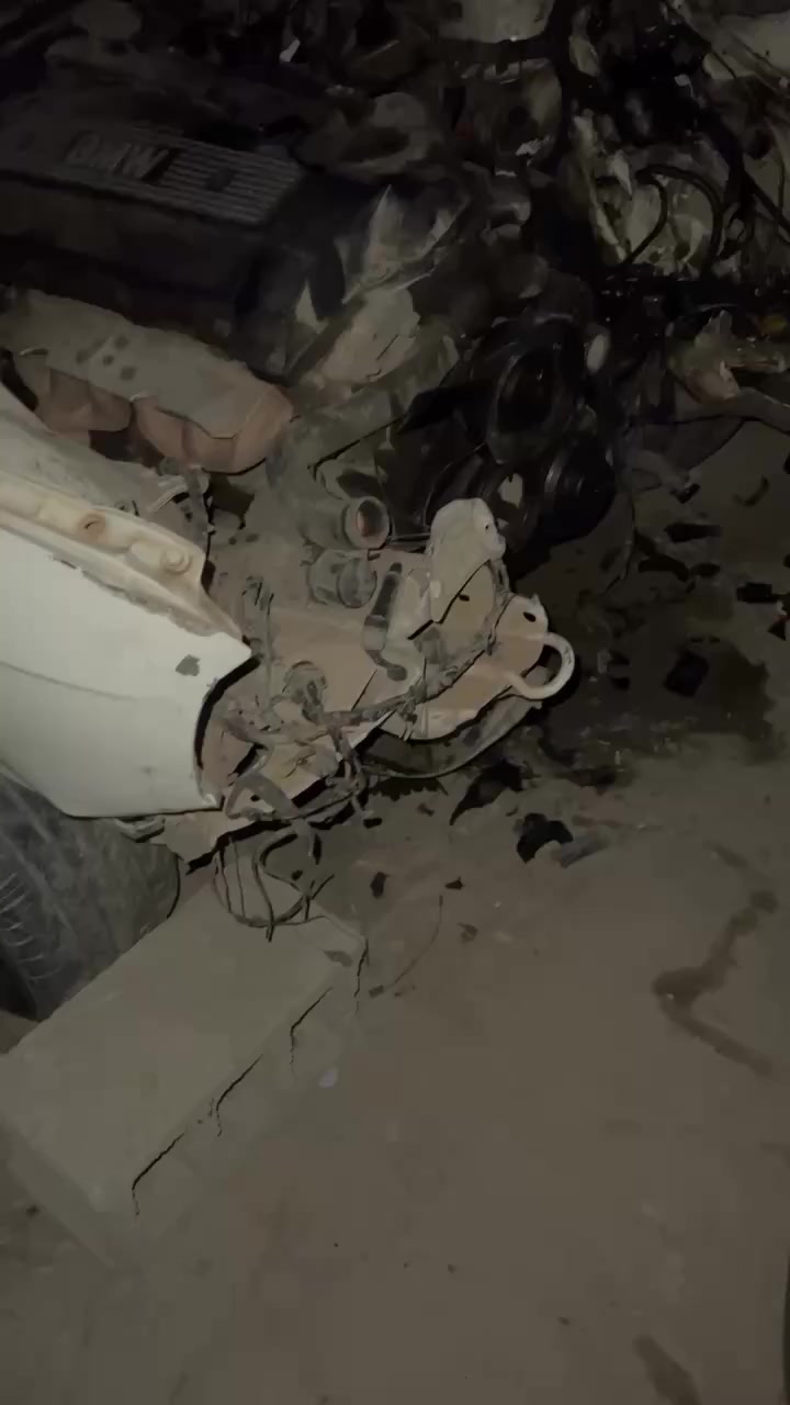 سەرەتا بەناوی خوا ئەم سەیارە بۆ سکراب هەر بەرێزێک ئەشیای وەست لە خزمەتیاین🖤  لا سلێمانیم ***********
