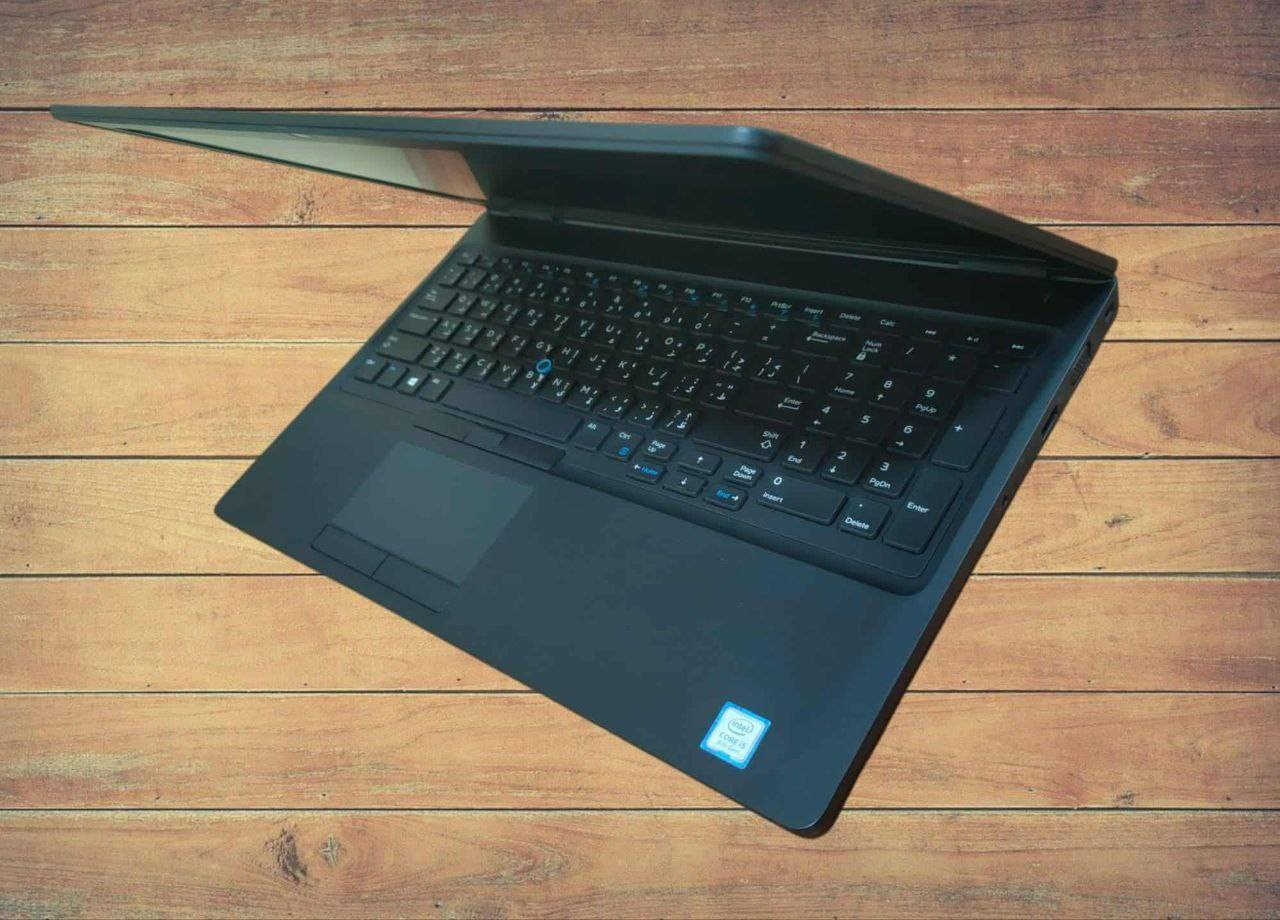 💻 متوفر الآن لابتوب DELL LATITUDE 5570
خفيف وأنيق 

🛠️ ممتاز للاستخدامات التالية 🔥
مناسب للأعمال المكتبية، الدراسة، التصفح، التصميم، البرمجة، برامج الأوتوكاد والماتلاب، و🎮 الألعاب المتوسطة (مثل ببجي وPES وغيرها...)

📌 المواصفات:
✔️ المعالج: Core i5
✔️ الجيل: السادس 6️⃣
✔️ الرام: 8 گيگا DDR4
✔️ الهارد: 256 كيكا نوع SSD
✔️ الشاشة: 15.6 إنج حجم كبير ومريح
✔️ البطارية: ليثيوم ممتازة وتدوم لساعات طويلة
✔️ التصميم: نحيف وخفيف – سهل الحمل والتنقل

🎁 الملحقات:
شاحن أصلي + حقيبة هدية

💰 السعر: 215,000 دينار فقط
✅ ضمان لمدة شهر كامل في حال وجود أي خلل
📦 يتوفر توصيل 🚗 لكل المحافظات

📞 للاستفسار والحجز:
على الخاص أو على الواتساب ***********
