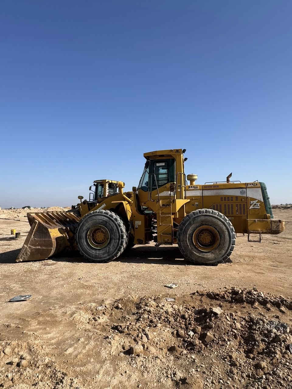 شفل للبيع حجم 95مديل 2003مكان نجف رقم ***********
