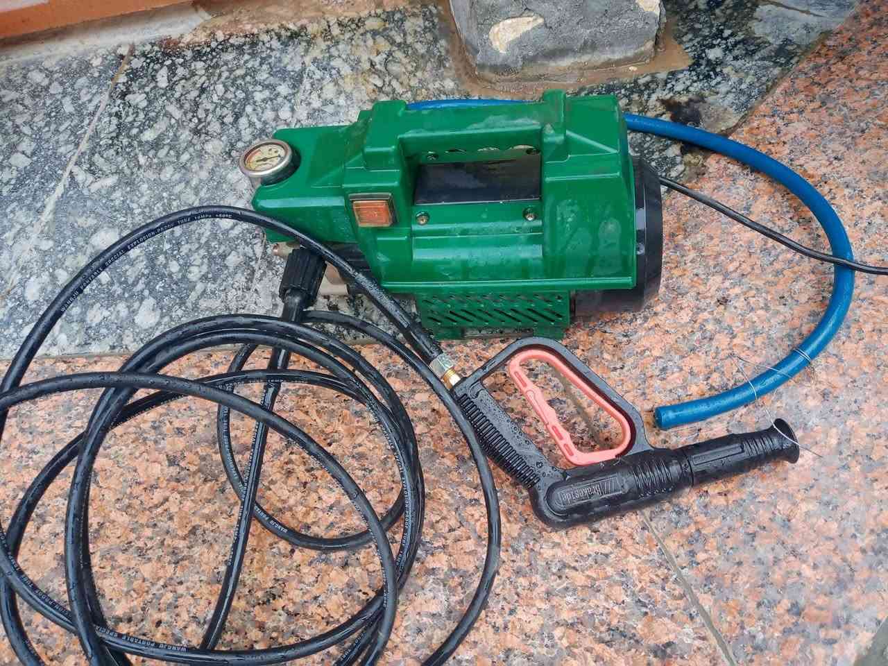 غراض للبيع كلشي بسعره ***********
