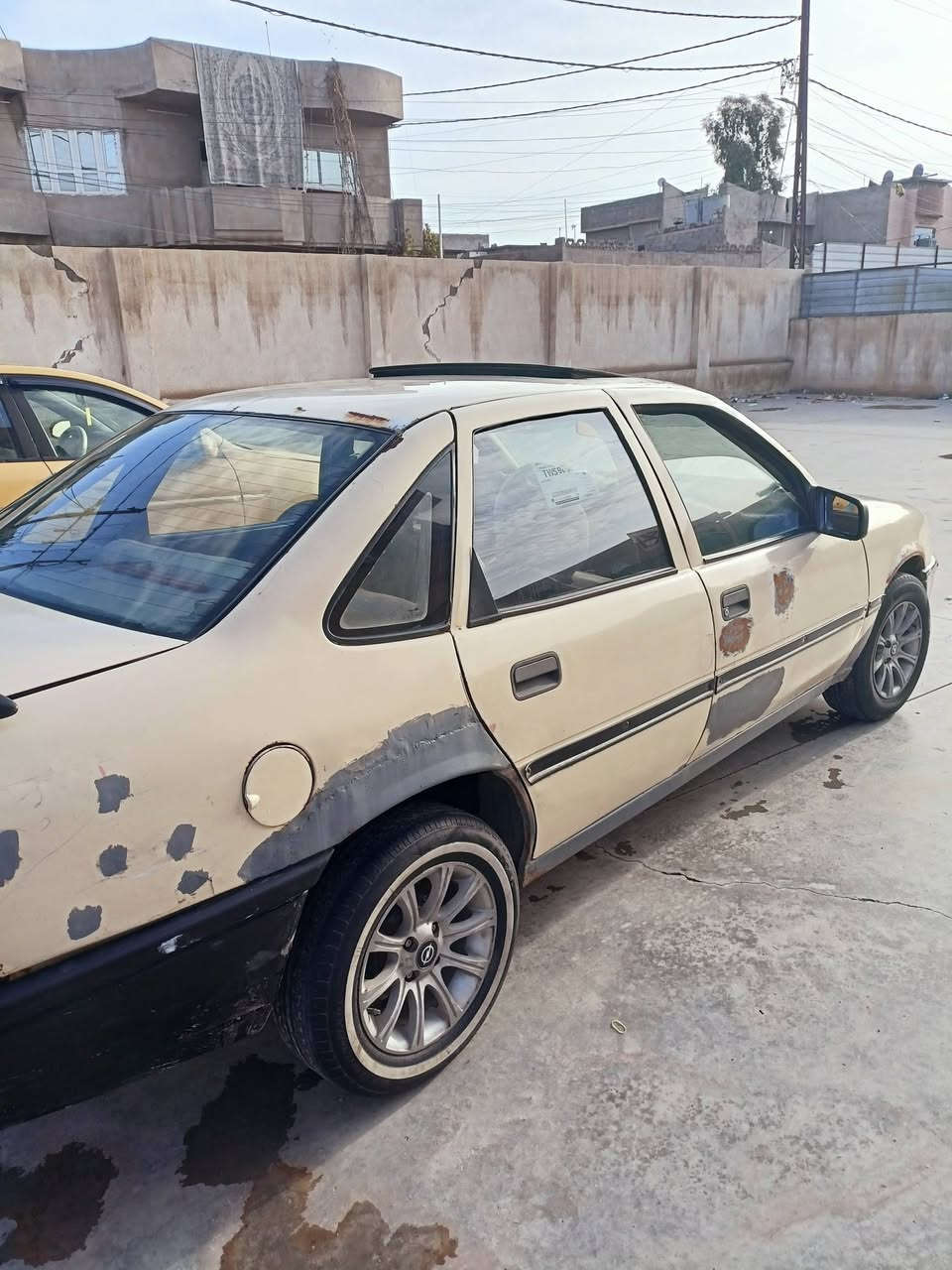 سلام عليكم فكتره موديل 91 رقم نينوئ الماني السعر 22 الاستفسار الاتصال على رقم ***********
