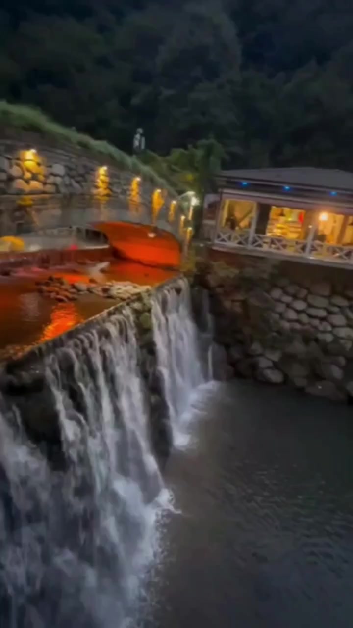 السلام عليكم متابعينا الكرام ..

تعلن لكم  شركه الرايه والاول مره في بابل الحمزة الغربي ع برنامجها الى تركيا ..

وصلت ع اسطنبول ؟ يلا معنا 😉

  بدء حجز مقاعد الى اسطنبول

الانطلاق  ثاني ايام عيد الفطر المبارك 😍😍

يرافق الحمله ع طول السفرة مرشد عربي ويجيد الغه التركيا بطلاقه ..

برنامجنا يشمل 👍
ذهاب وعوده طيران ✈️✈️

فندق 3 نجوم مع وجبه افطار صباحي ..😋

رحلات داخل وخارج اسطنبول 

ميدان تقسيم.. 

 بحر الامنونو.. 

 وبرج غلاطه الشهير ..

جزيره الاميرات.. 

 رحله عبر خليج البسفور بواسطه يخت ..

مدينه الحب.. 

 يلوفا وجمال بحرها ..

 وركوب الدراجات المائيه 🚤🚤

بحيره صبنجا ومعشوقيه لعشاق.. 

 ركوب الدراجات الجبليه 🏍️🏍️ والغابات ..

بورصا ومرتفعاتها.. 

 وركوب التلفريك 🥰

بيوك بازار السوق الاشهر والاكبر في اسطنبول ..
 
تمتعوا  بأجمل أجواء تركيا الجميله 

للحجز والاستفسار راسلونا ع الخاص…


**إذا كنت صاحب هذا الإعلان وتريد حذفه لأي سبب، رجاءا أرسل رسالة إلى الدعم الفني**