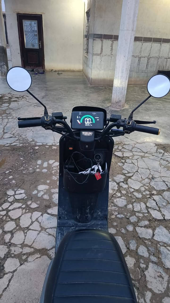 سلام عليكم
دراجة شحن R11 للبيع.
ماركة WINLEE

عدد البطاريات 5

سويج عدد2 + بصمة2.
تشغيل عن بعد.
بريميوم.
شاشة حجم كبير
بيها ميزة قير الـP نفس السيارات.

السعر 650الـف وبيها مجال .(ملاحظة مو شراي رجاءً لاتراسل)
العنوان/ الحويجة
رقم ***********
